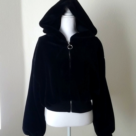 Forever 21 Jackets & Blazers - Forever 21 Faux Fur Cozy Hooded Jacket